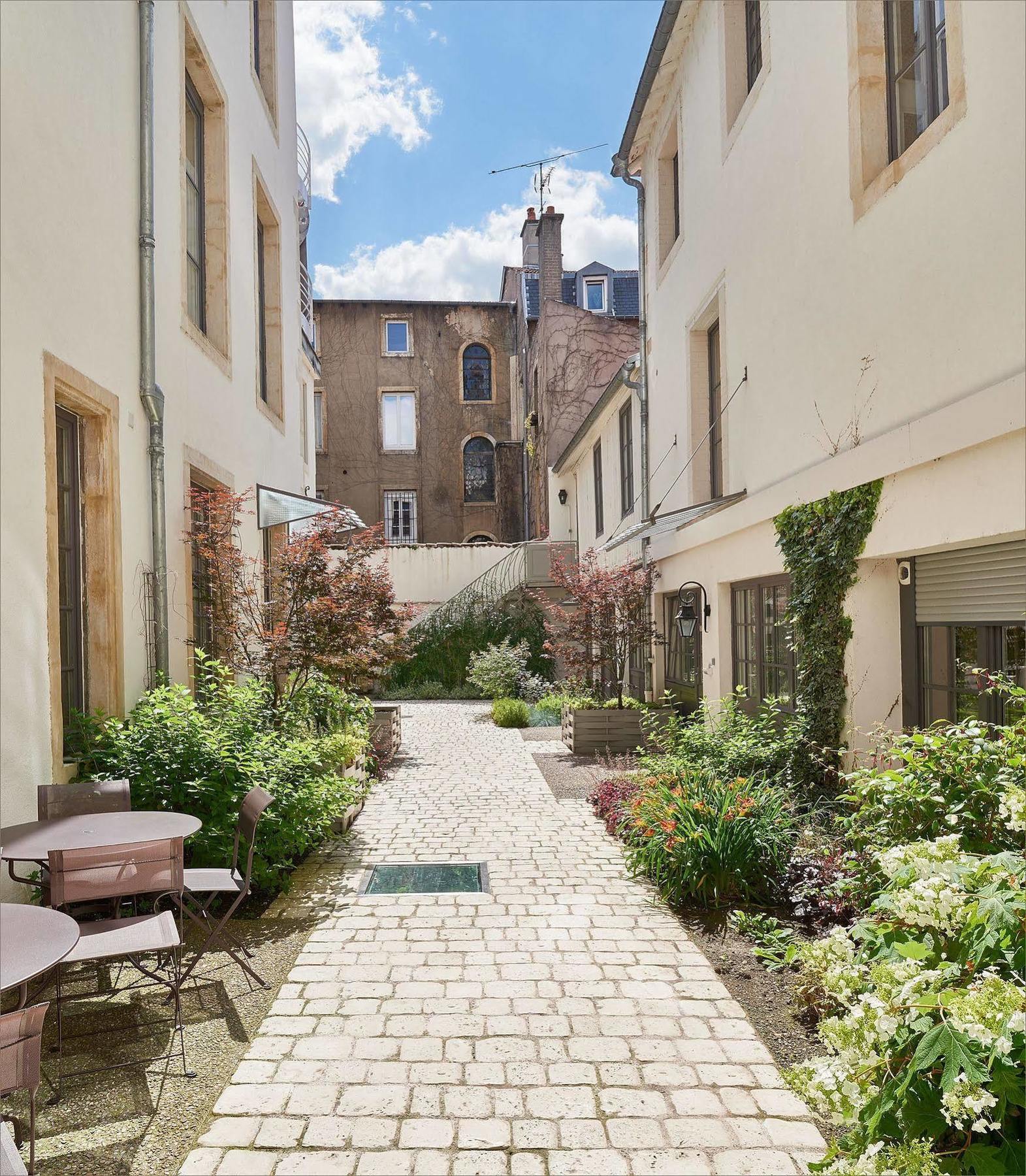 Hotel De Guise Nancy Vieille Ville Exterior photo